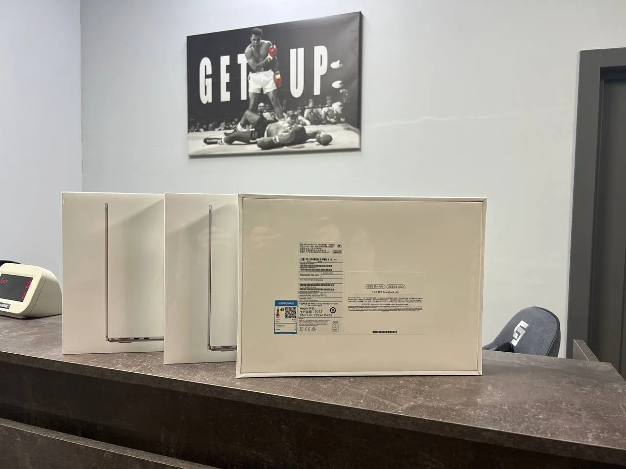 MacBook Air M2 8/256GB