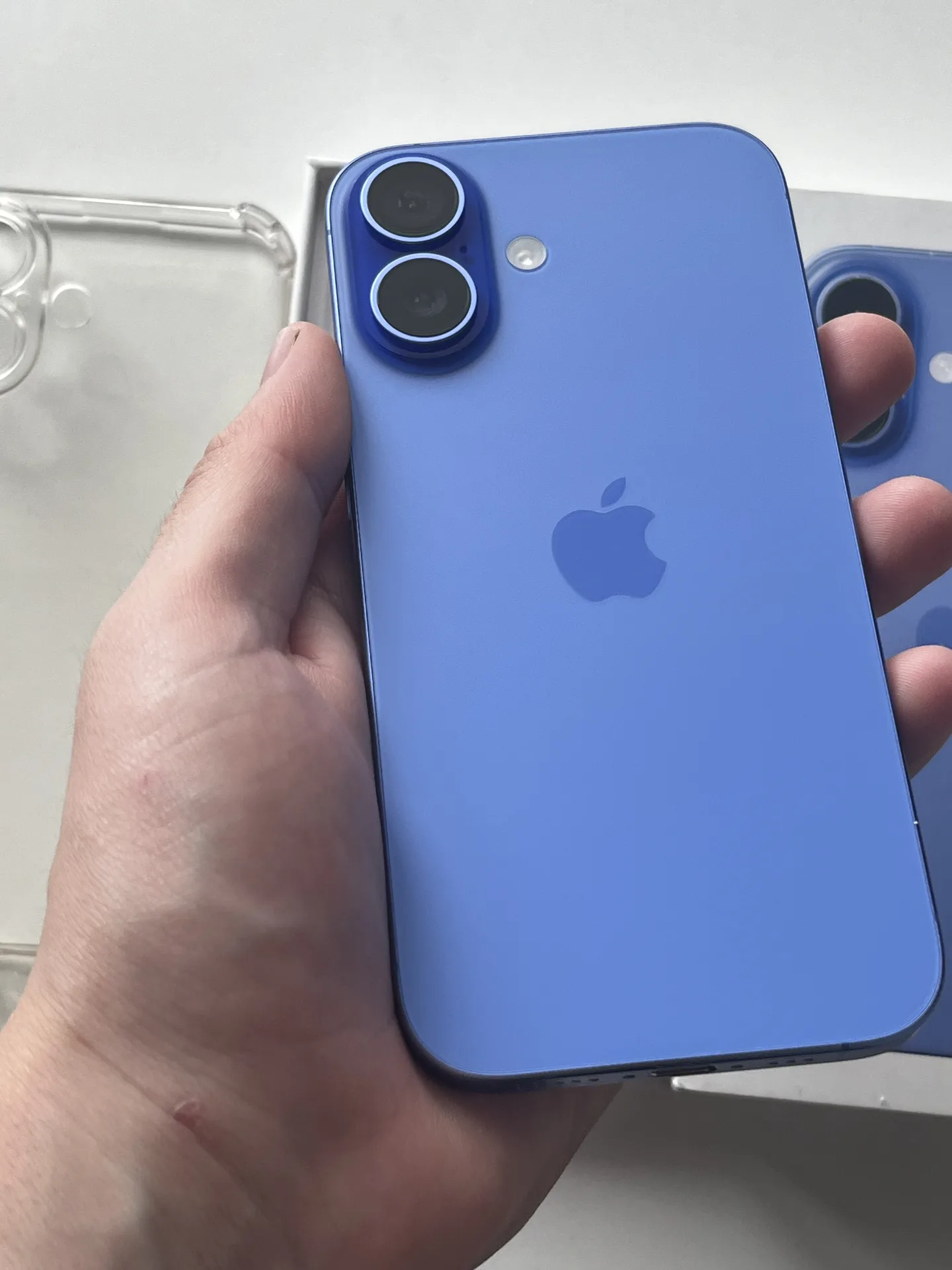 iPhone 16 128gb