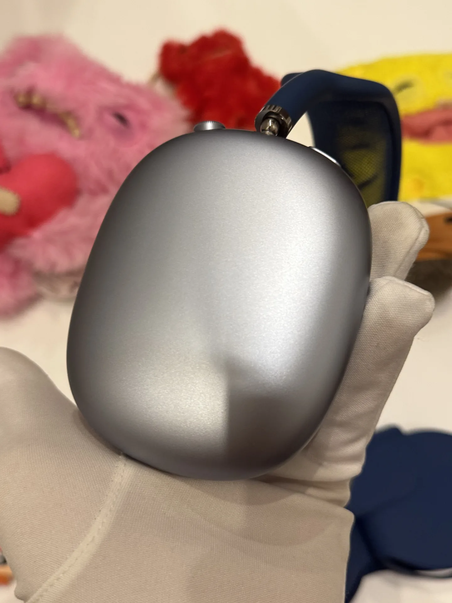 AirPods Max Sky Blue Lightning