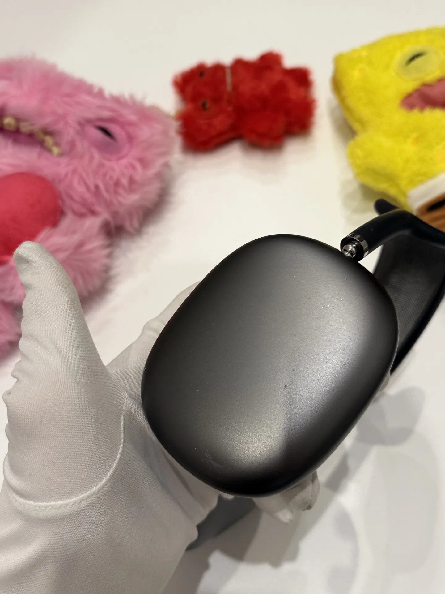 AirPods Max Space Grey Lightning