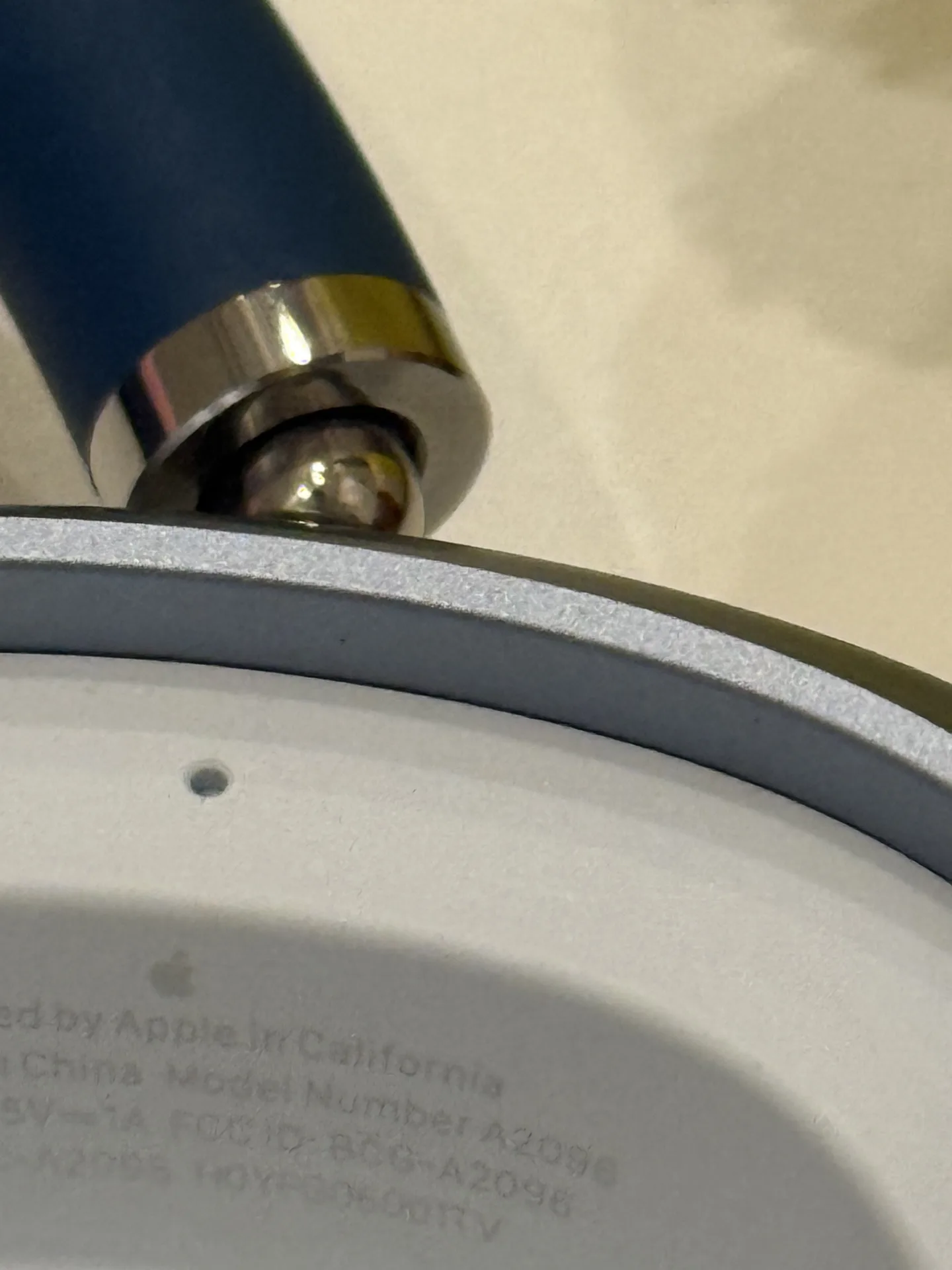 AirPods Max Sky Blue Lightning