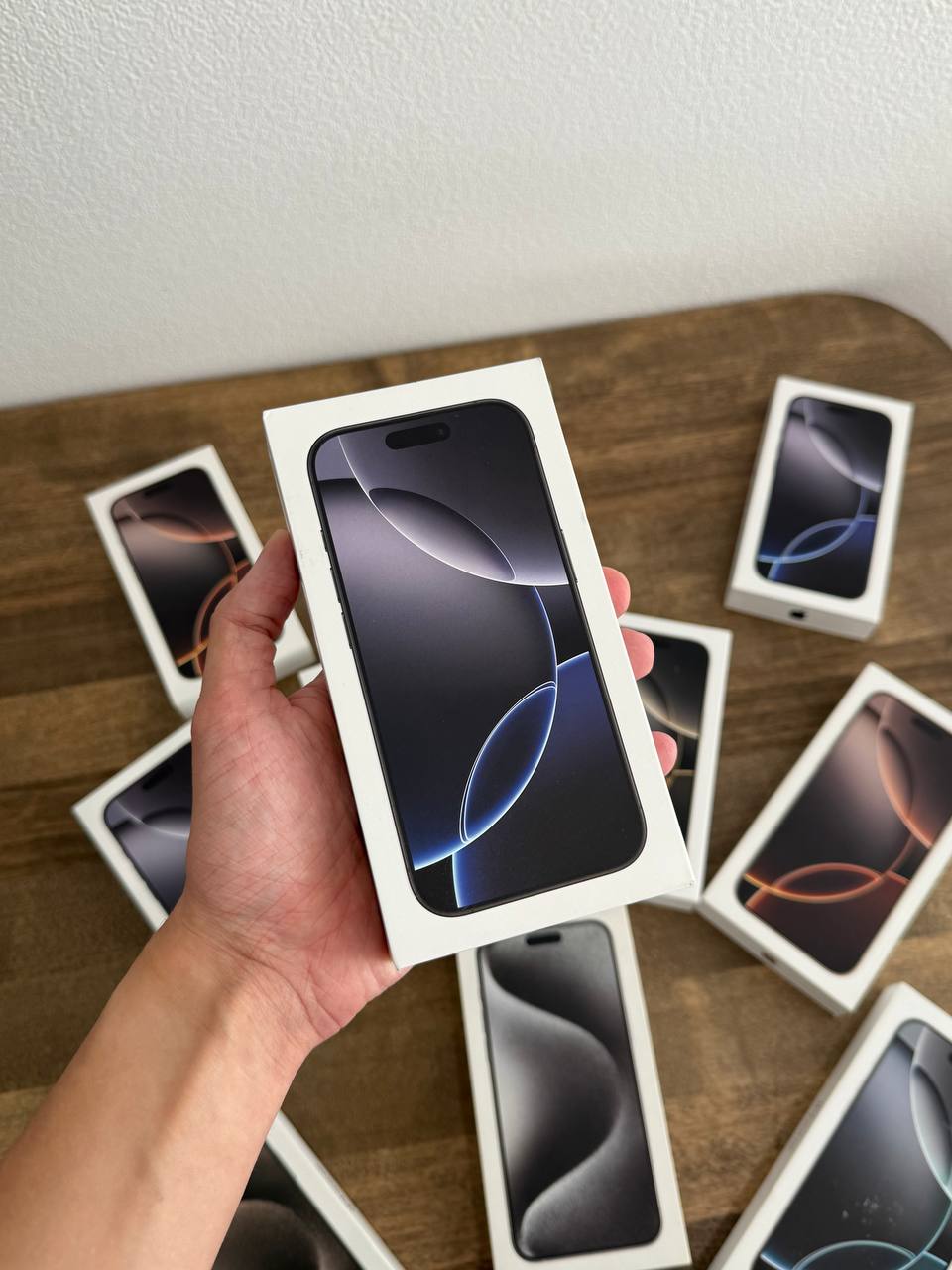 iPhone 16 Pro 1024gb (новый)