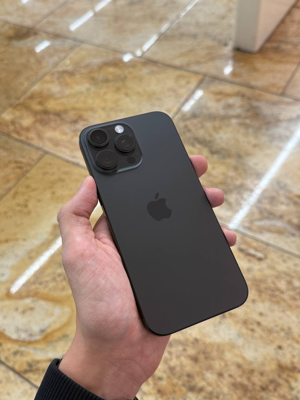 iPhone 16 Pro Max Black Titanium 256gb