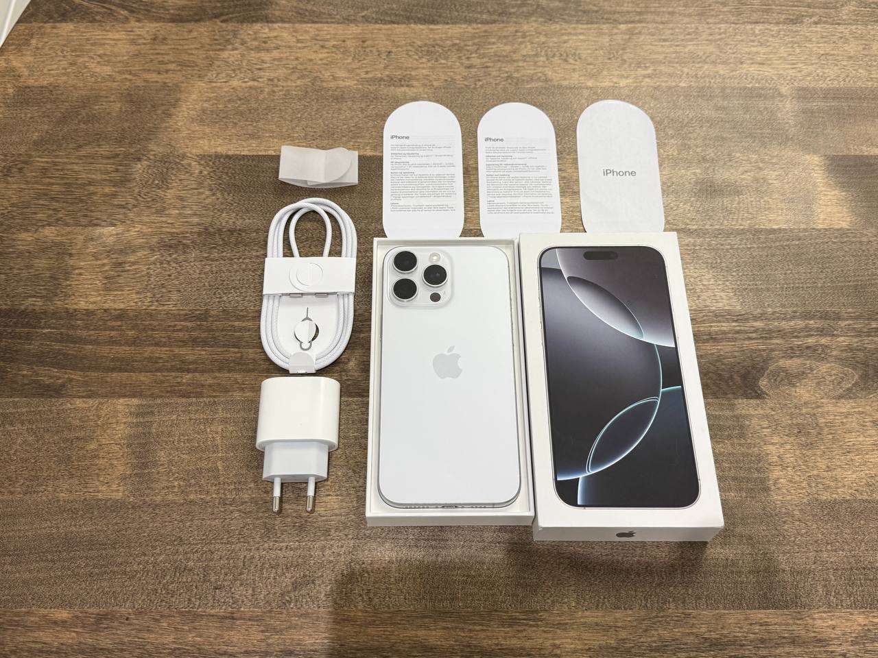 iPhone 16 Pro Max 256Gb