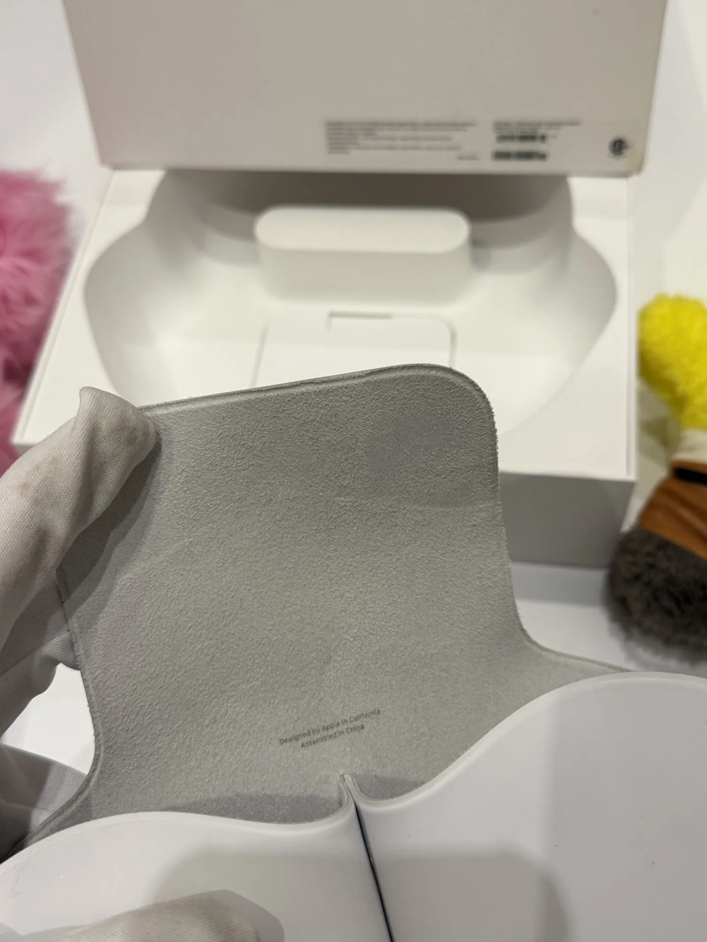 AirPods Max Silver Lightning