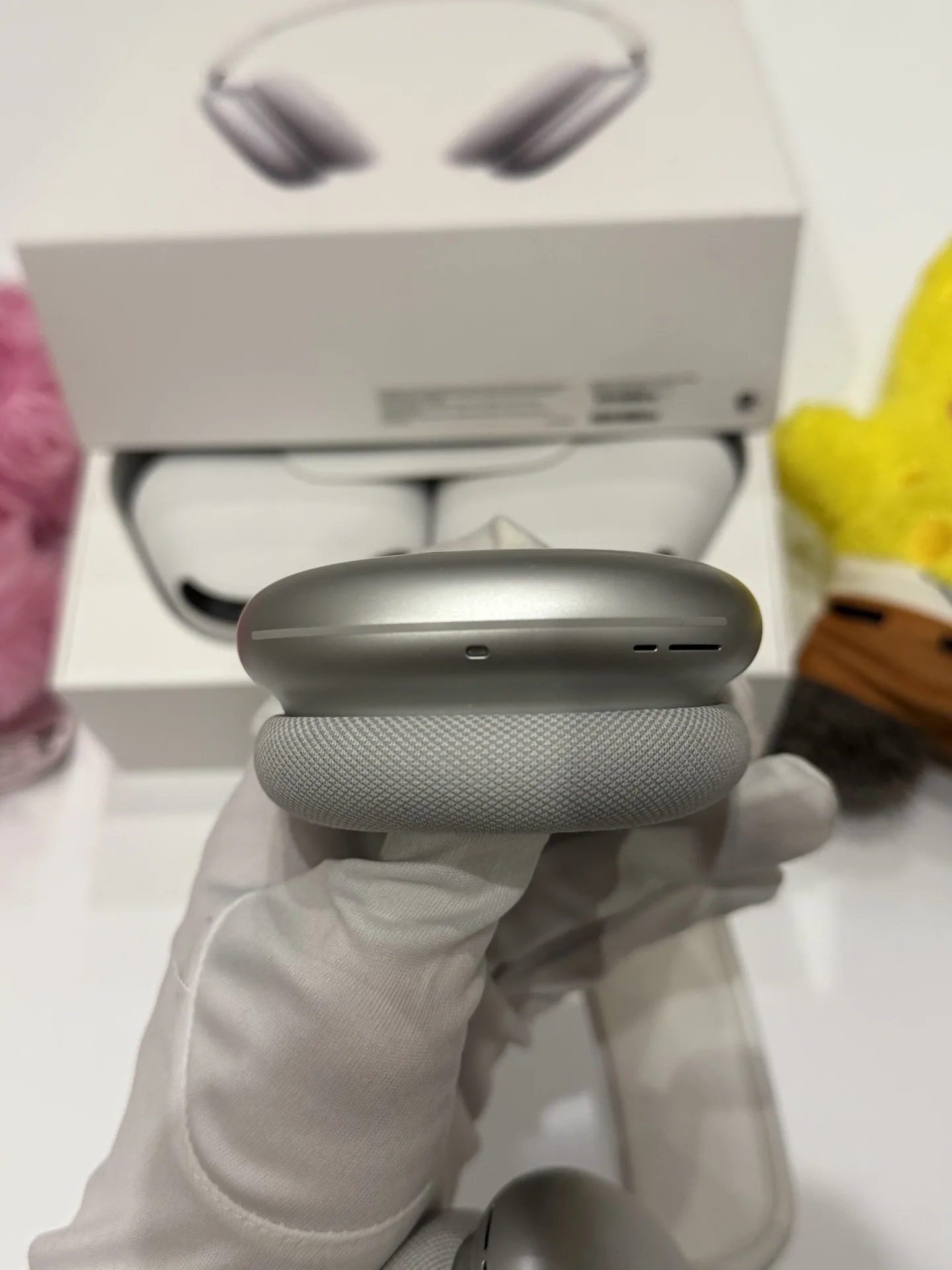 AirPods Max Silver Lightning