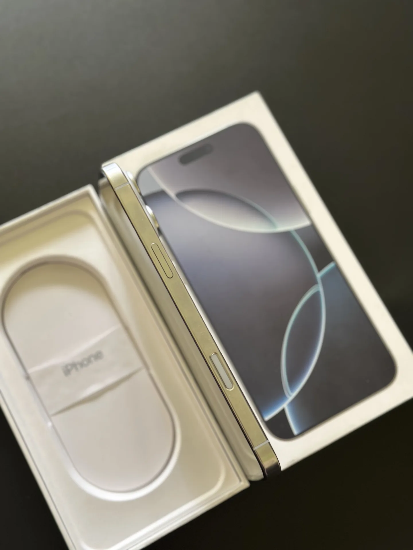 iPhone 16 Pro Max 256gb White