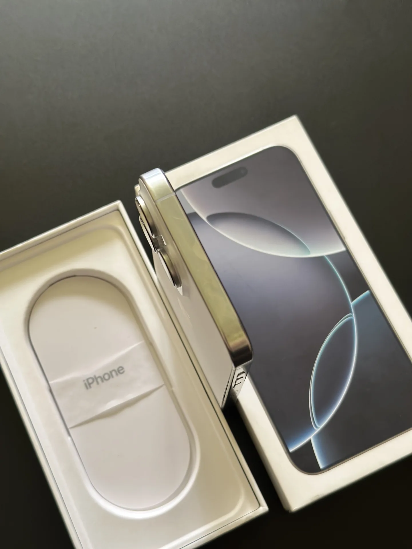 iPhone 16 Pro Max 256gb White