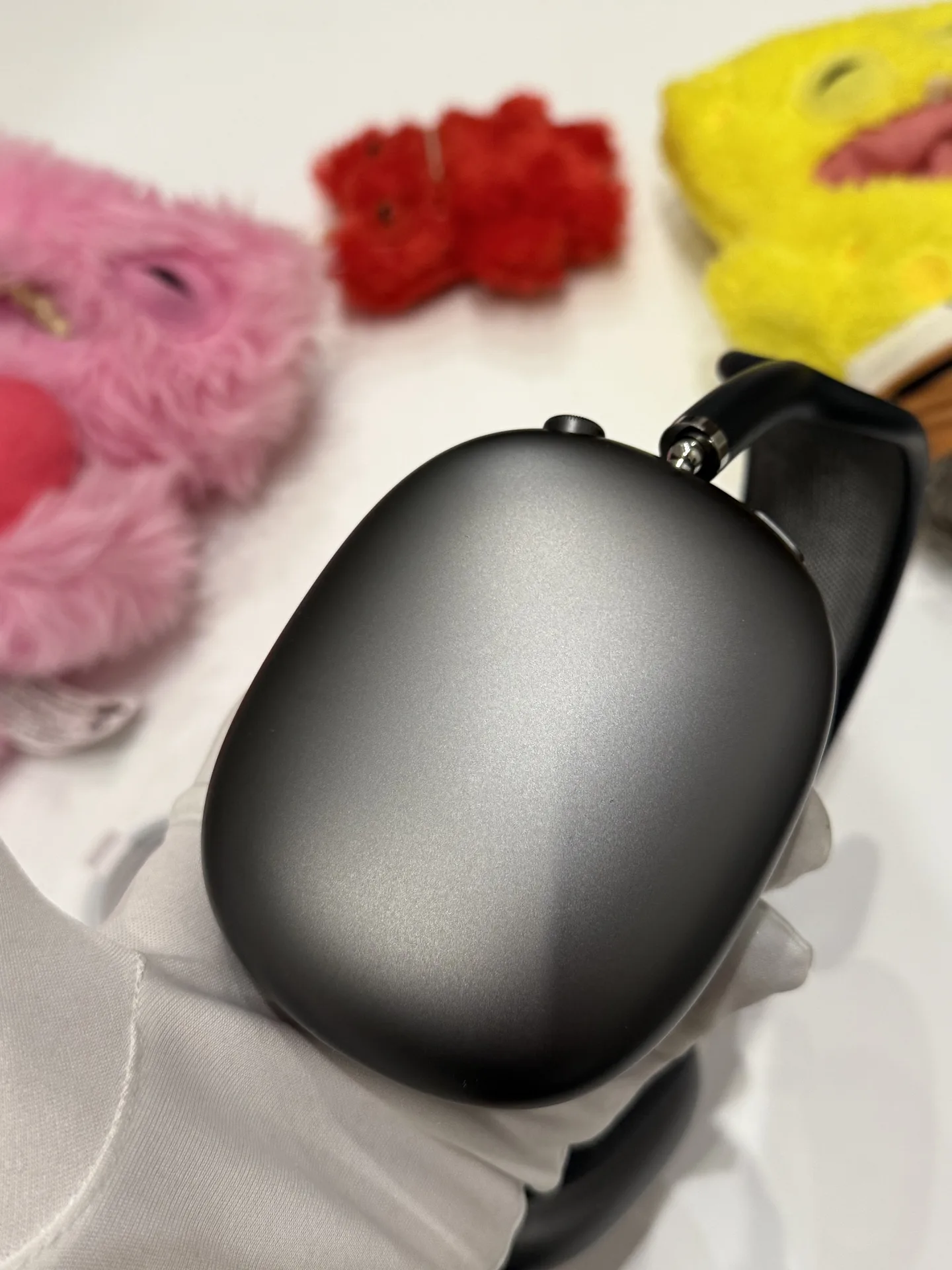 AirPods Max Space Grey Lightning